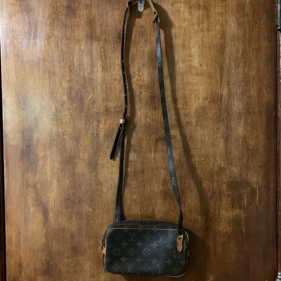 Louis Vuitton vintage Monogram Pochette Marly Bandouliere - Picture 2 of 16